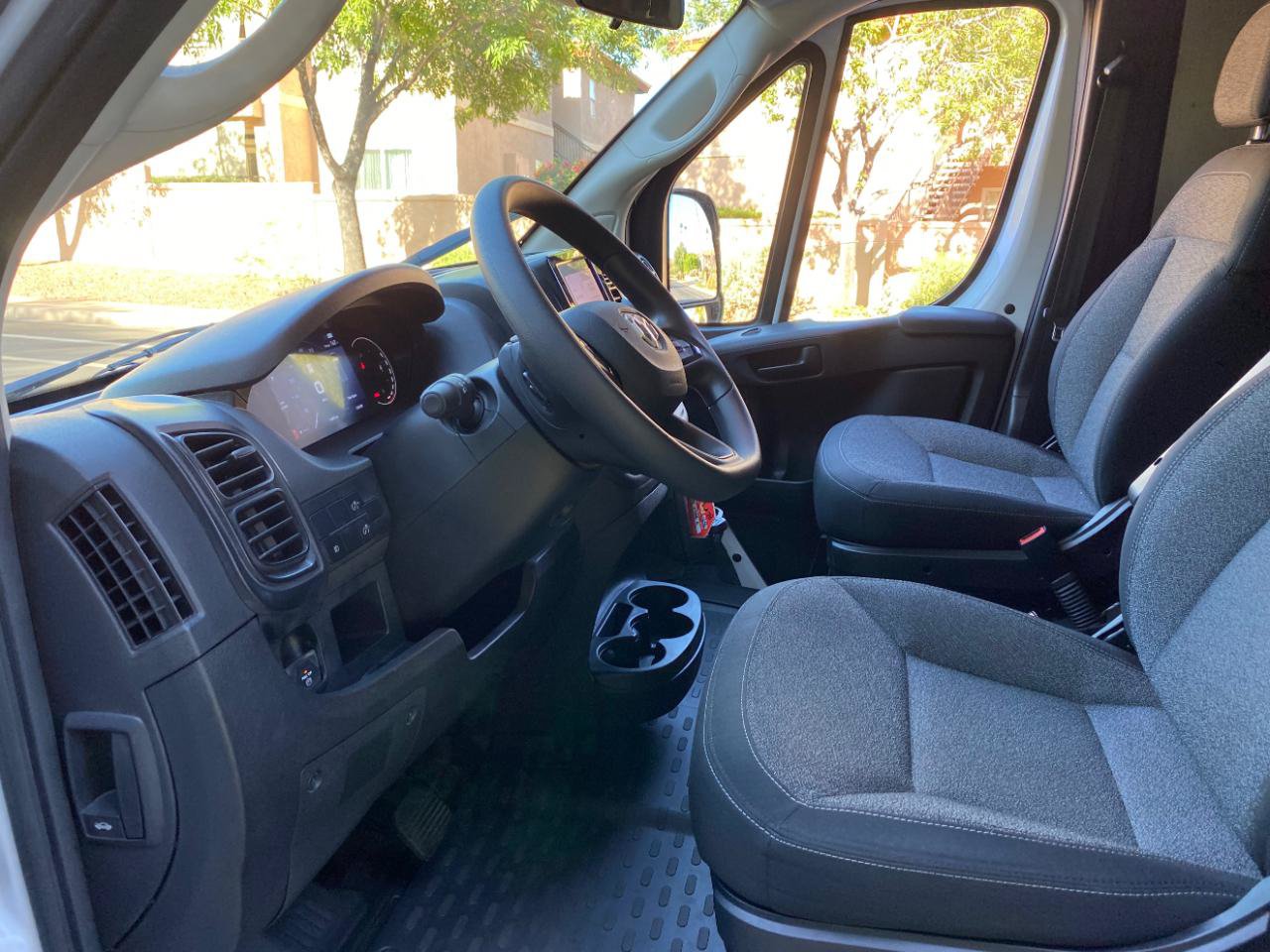 Used 2025 RAM ProMaster 2500 w/ U-Haul Equipment Group FWD image 25