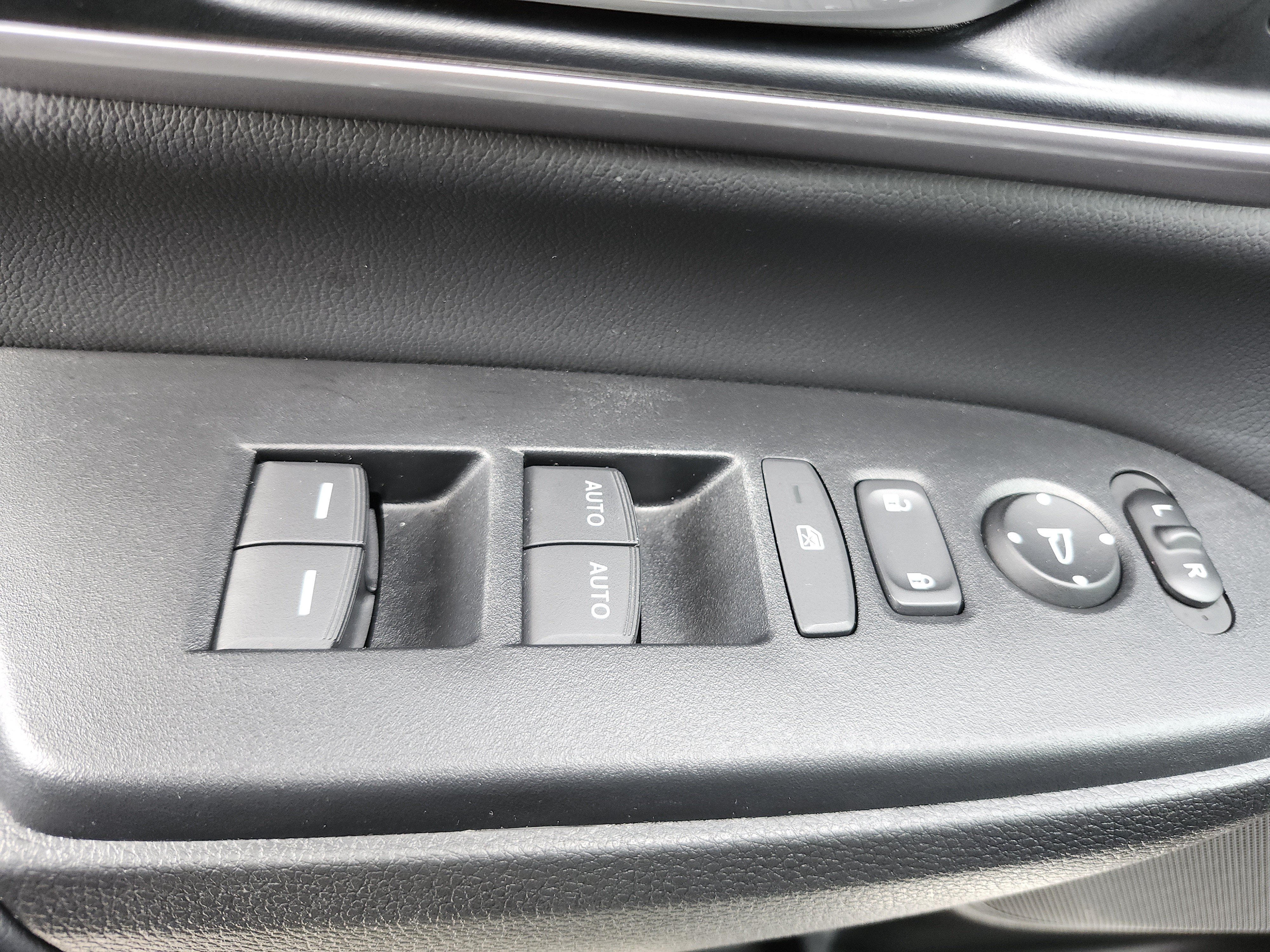 Used 2022 Honda CR-V EX-L image 19