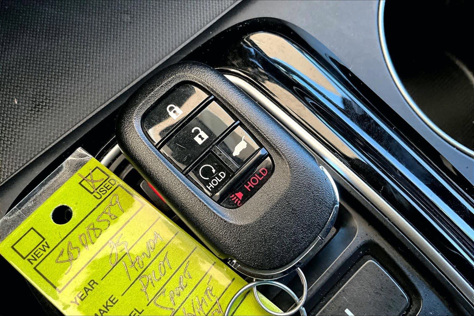 Certified 2025 Honda Pilot Sport image 46