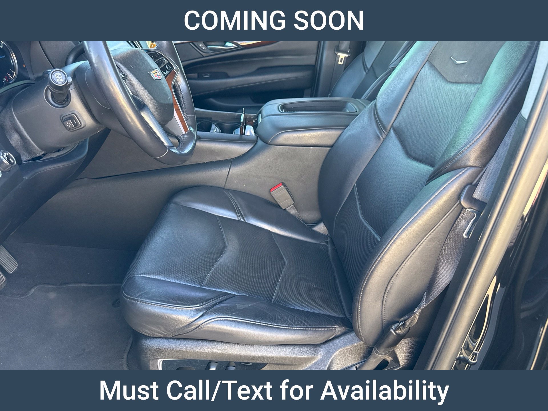 Used 2019 Cadillac Escalade Luxury AWD/4WD image 9