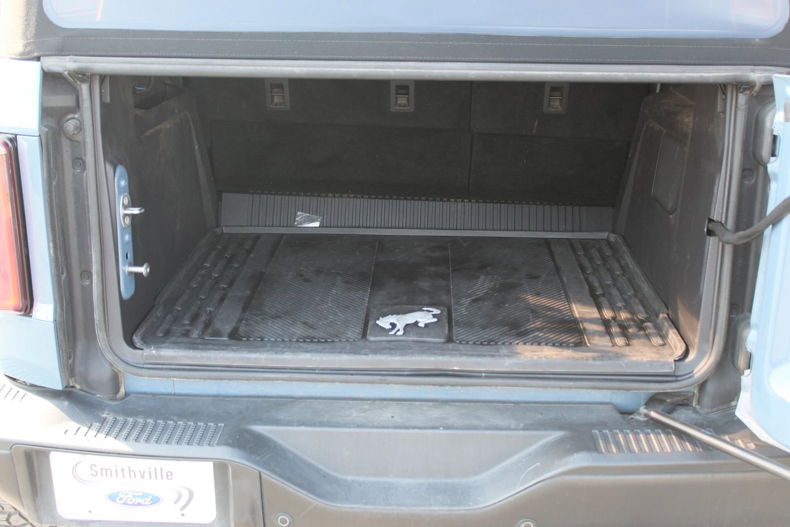 Used 2023 Ford Bronco Badlands image 18