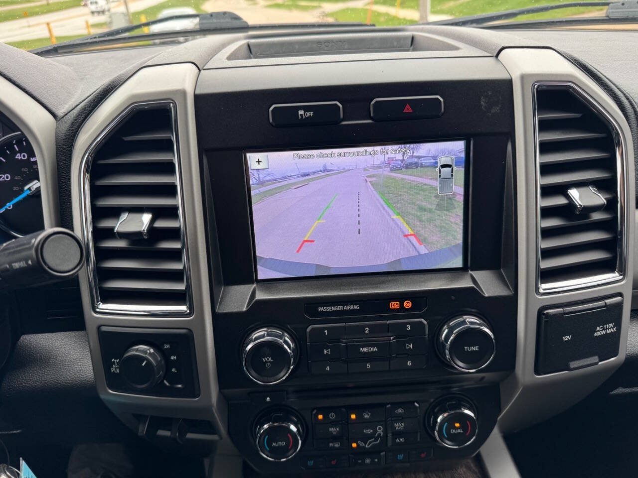 Used 2018 Ford F250 Lariat w/ Chrome Package AWD/4WD image 16