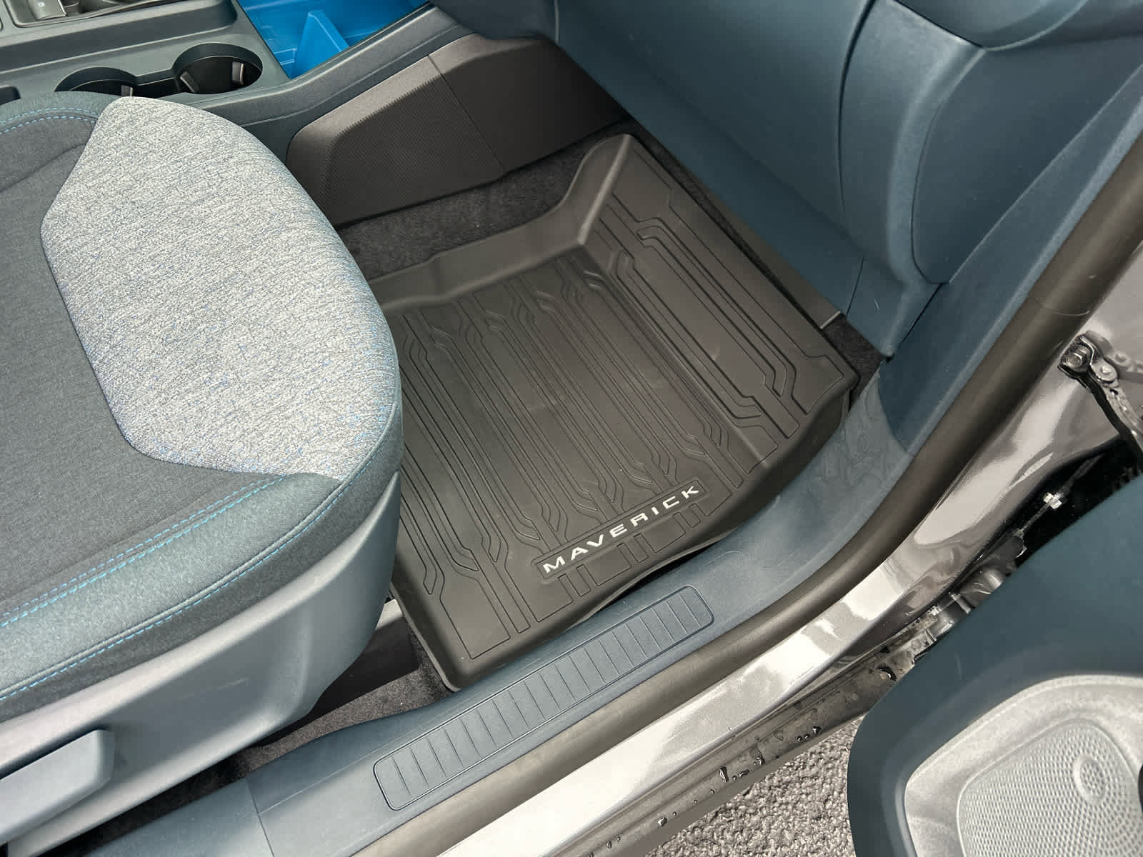 New 2025 Ford Maverick XLT w/ XLT Luxury Package image 17