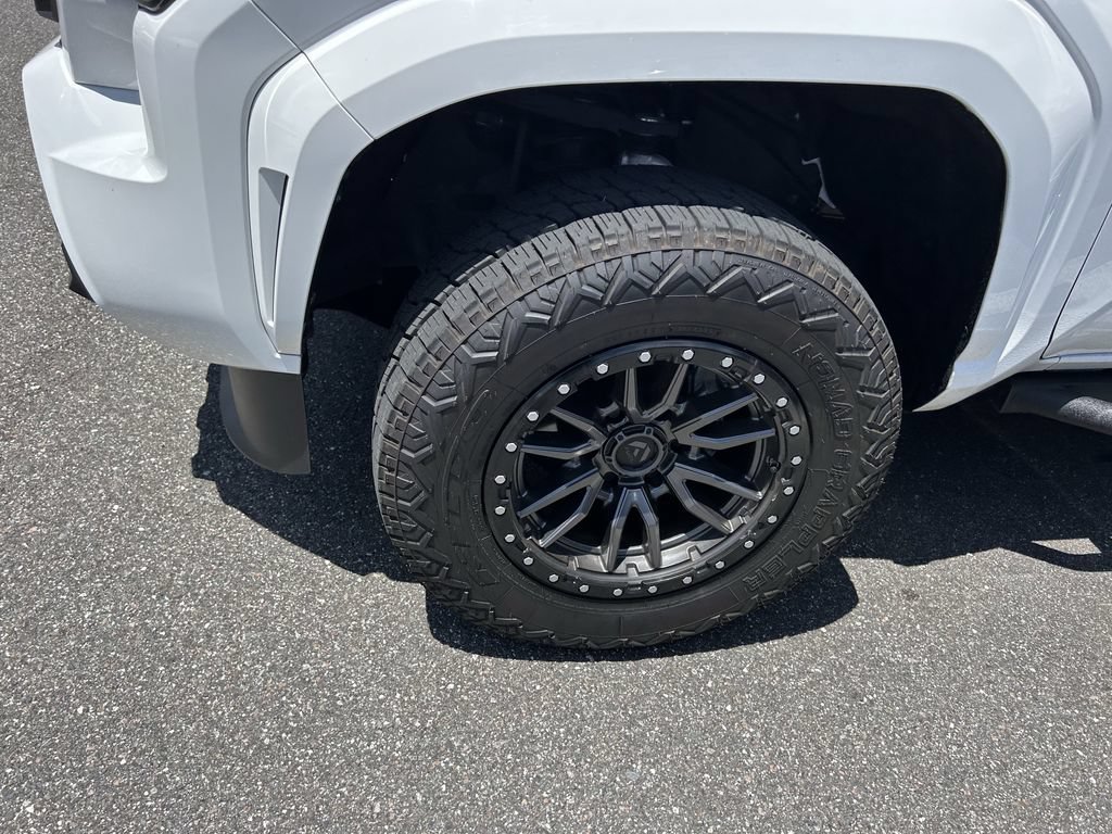 Used 2024 Toyota Tacoma SR5 RWD image 9