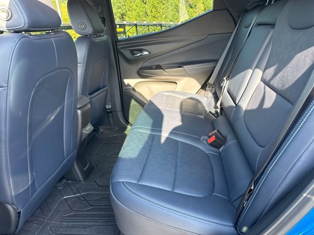 Used 2023 Chevrolet Bolt EUV LT w/ Convenience Package FWD image 6