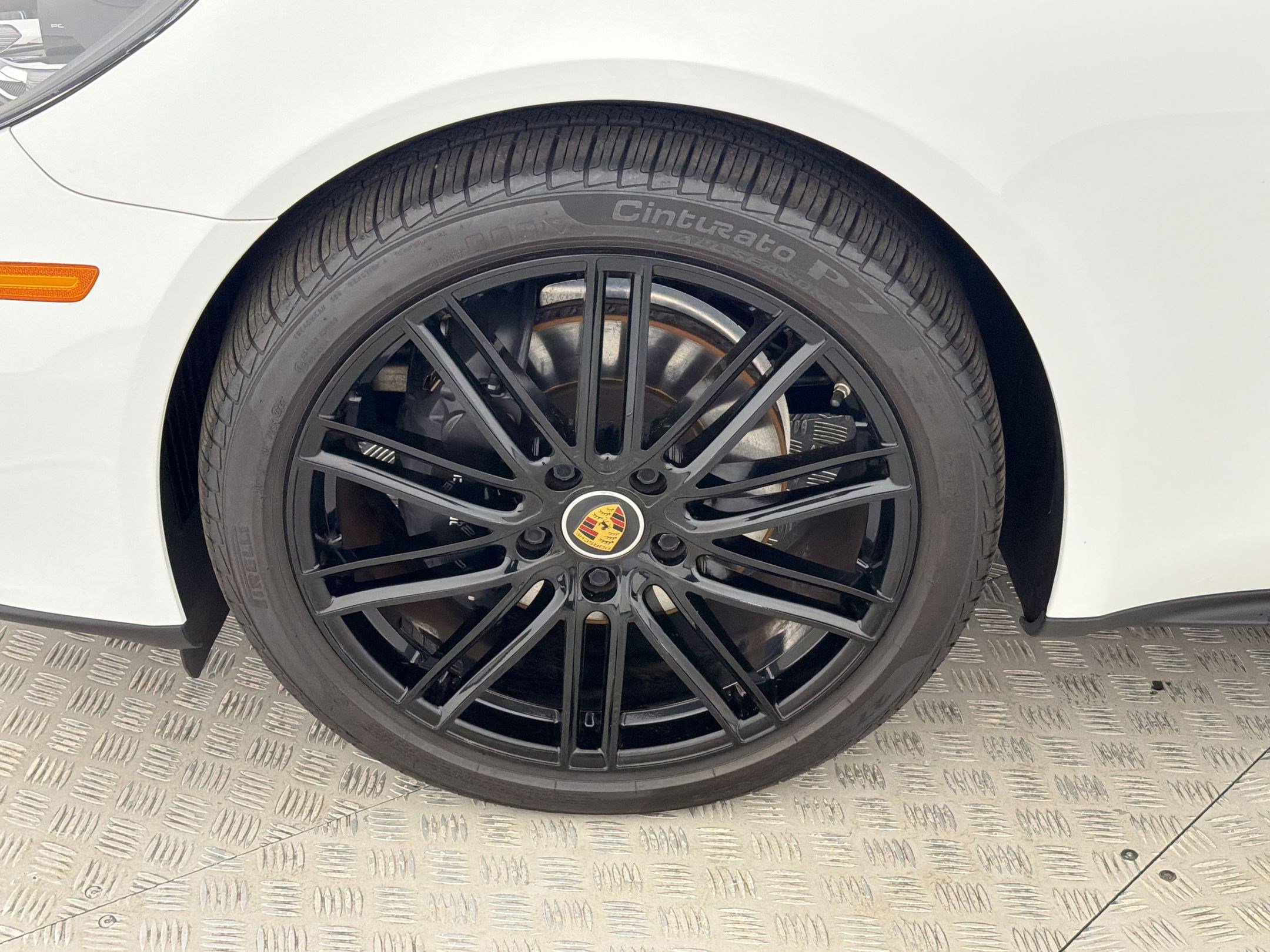 Certified 2023 Porsche Panamera Platinum Edition image 11