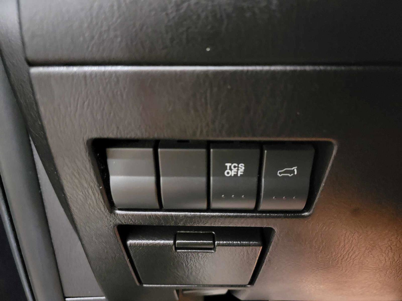 Used 2012 MAZDA CX-9 Touring w/ Moonroof & Bose Audio Pkg image 28