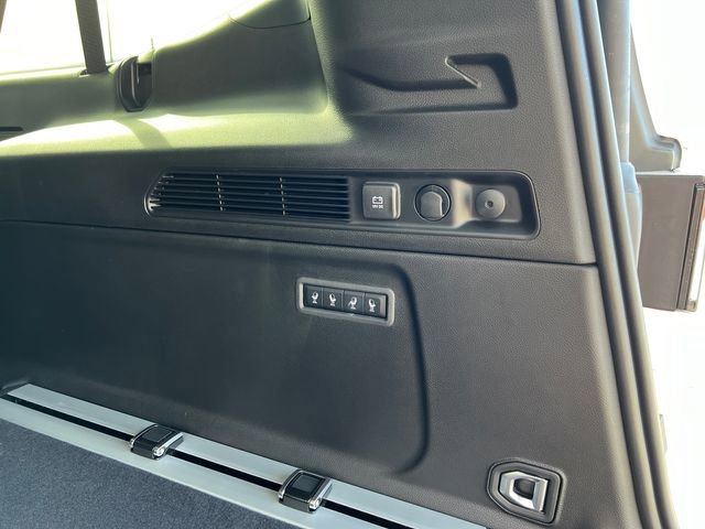New 2024 Jeep Wagoneer L Series II w/ Convenience Group I image 14