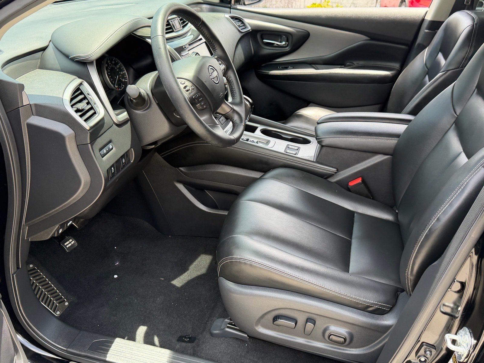 Used 2024 Nissan Murano SV w/ SV Midnight Edition Package FWD image 11