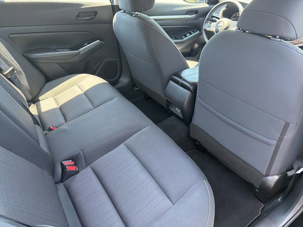 Used 2023 Nissan Altima 2.5 SV FWD image 11