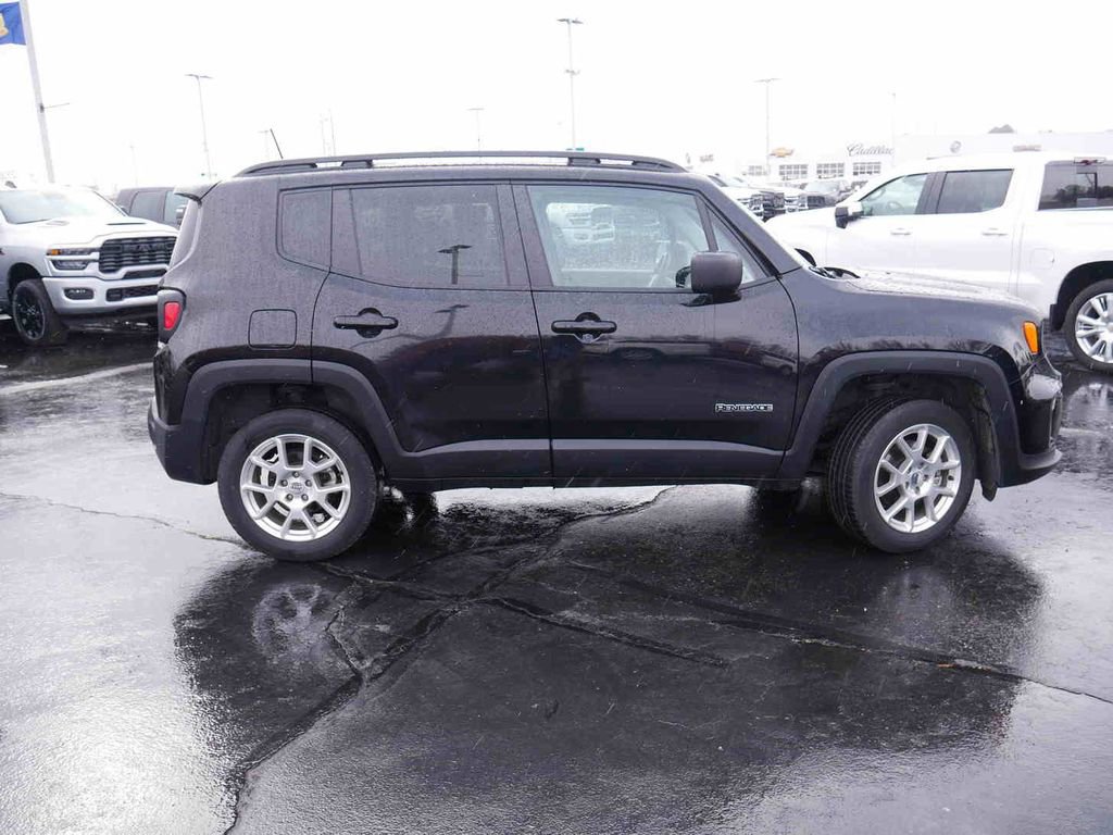 Used 2022 Jeep Renegade Latitude w/ Convenience Group image 20
