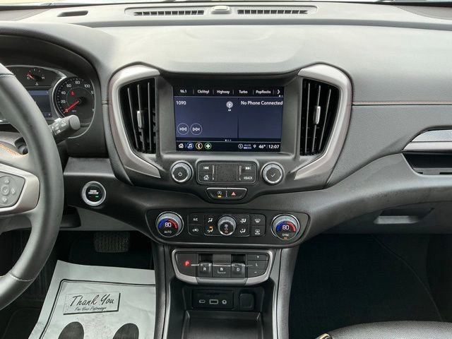 Used 2024 GMC Terrain AT4 image 25