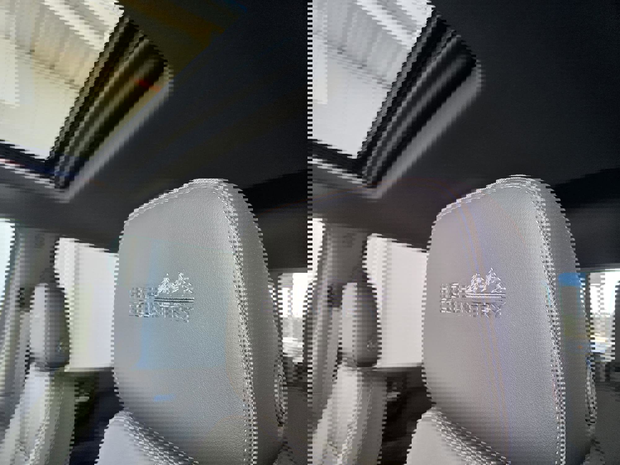 Used 2019 Chevrolet Silverado 1500 High Country w/ Technology Package image 21