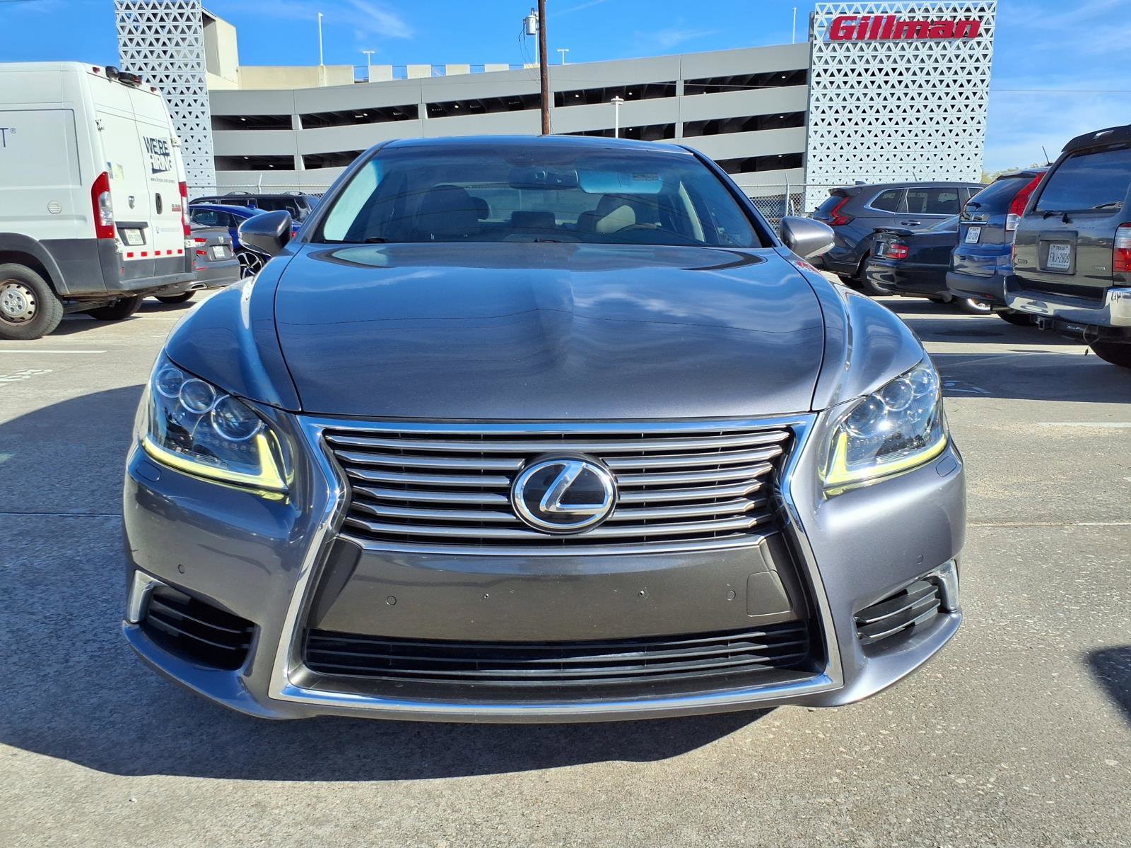 Used 2015 Lexus LS 460 w/ Comfort Package image 21