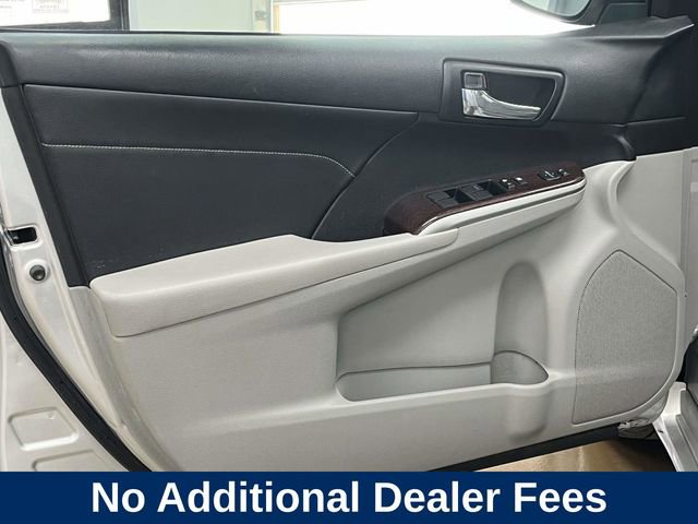 Used 2013 Toyota Camry XLE w/ Leather Pkg FWD image 17