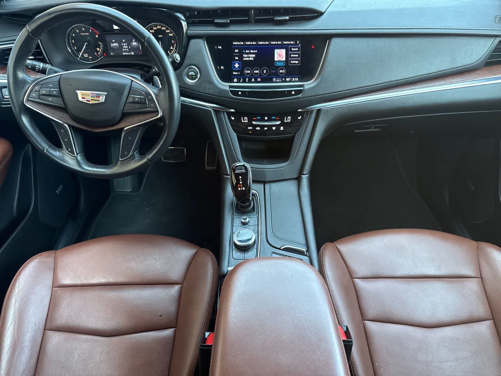 Used 2023 Cadillac XT5 Sportv AWD/4WD image 3