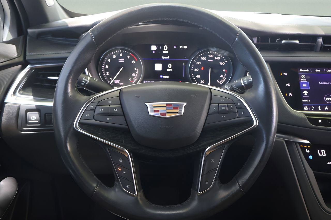 Used 2023 Cadillac XT5 Premium Luxury w/ Technology Package FWD image 18