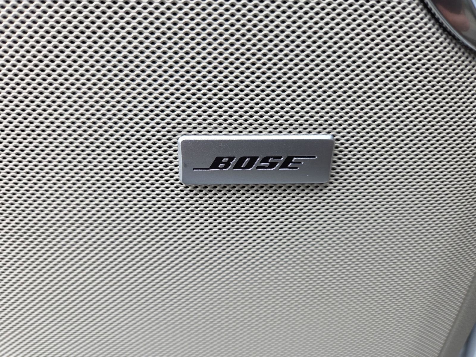 New 2026 GMC Yukon XL Denali w/ Denali Reserve Package image 18