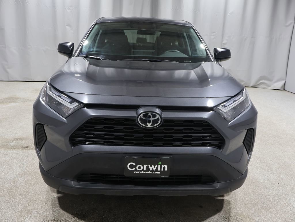 Used 2025 Toyota RAV4 LE image 7