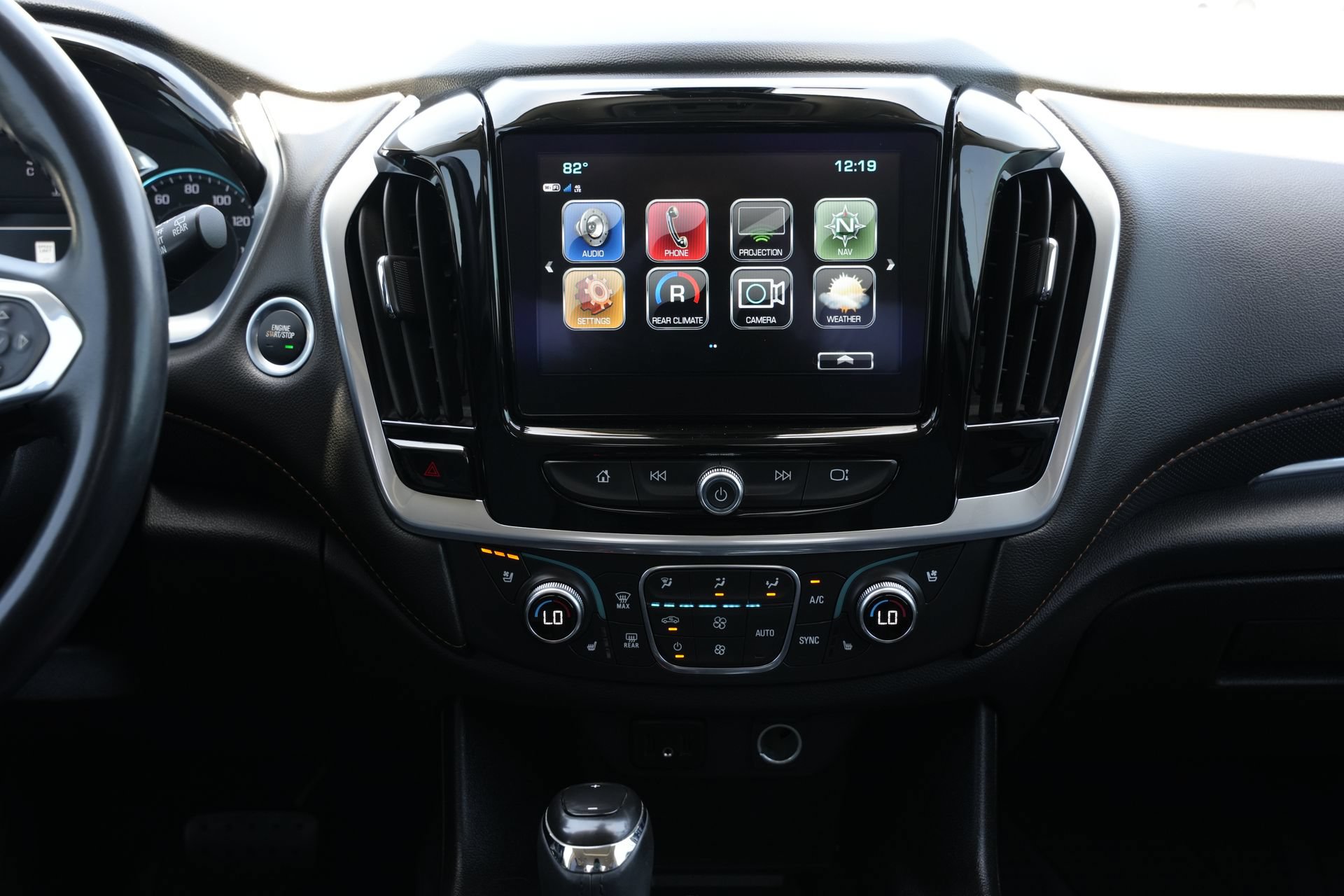 Used 2019 Chevrolet Traverse Premier w/ Redline Edition FWD image 13