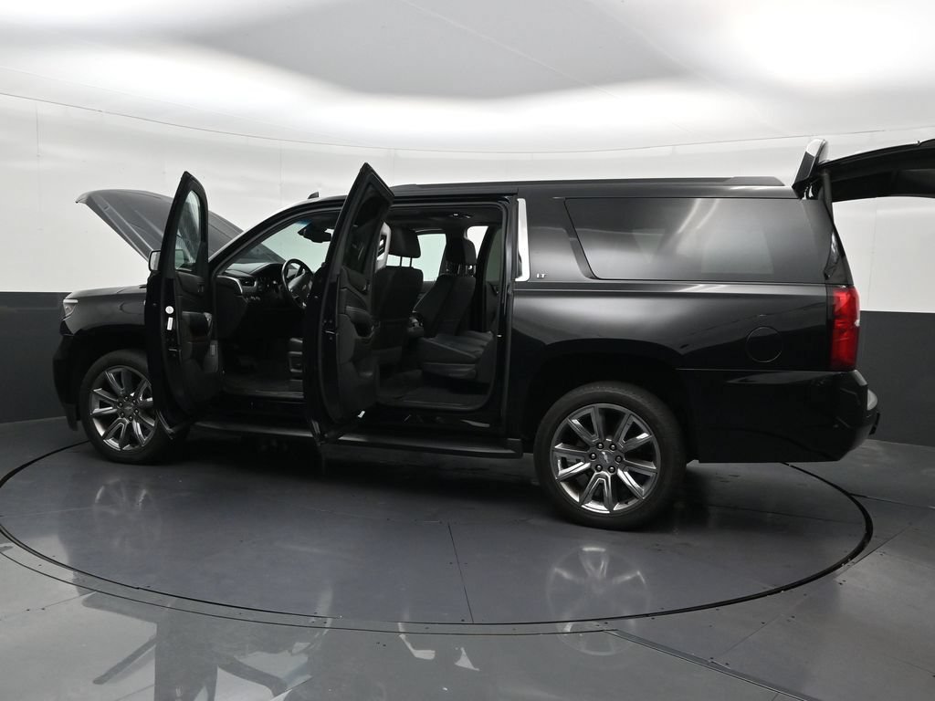 Used 2019 Chevrolet Suburban LT AWD/4WD image 34