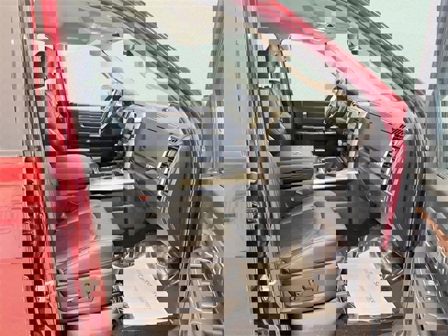 Used 2017 RAM 1500 Laramie w/ Convenience Group image 13