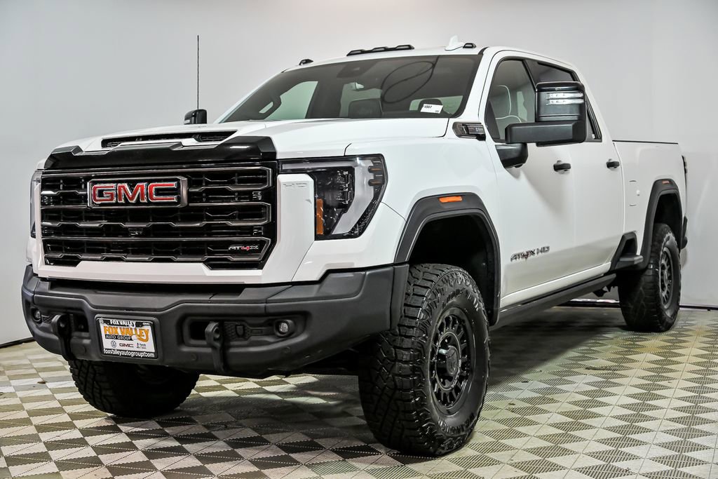 Used 2024 GMC Sierra 2500 AT4X w/ AT4X AEV Edition image 4