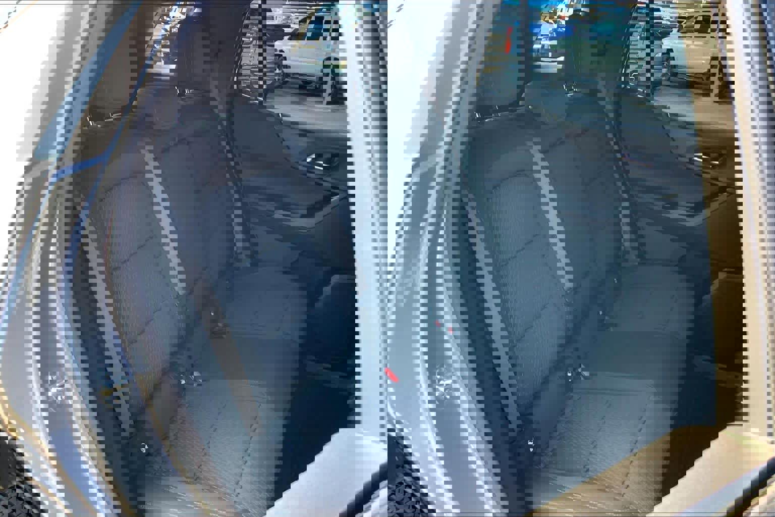 Used 2025 Chevrolet Equinox LT w/ Midnight Edition image 19