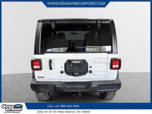 Used 2021 Jeep Wrangler Sport AWD/4WD image 3