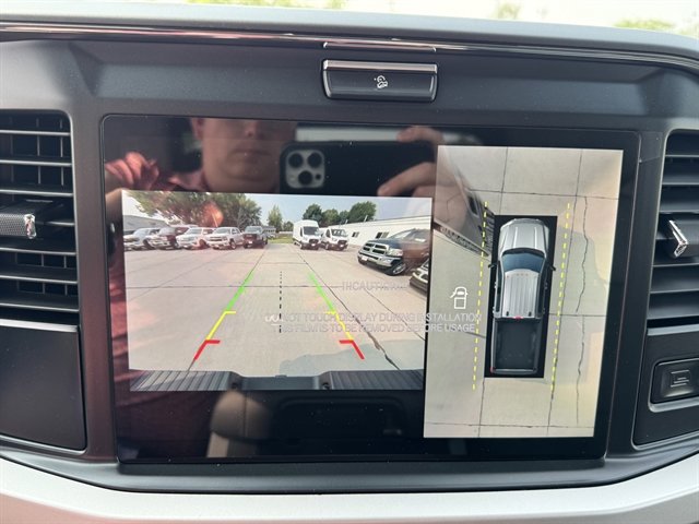 New 2025 Ford F350 XLT w/ Black Appearance Package image 19