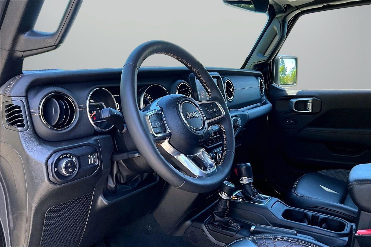 Certified 2023 Jeep Gladiator Overland AWD/4WD image 19