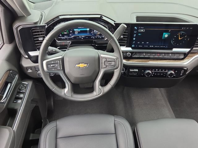Used 2025 Chevrolet Silverado 2500 LT w/ Convenience Package image 15