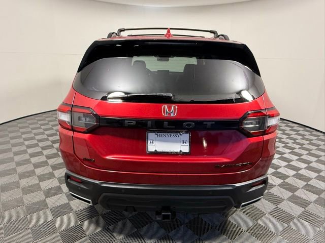 Used 2025 Honda Pilot Black Edition image 5