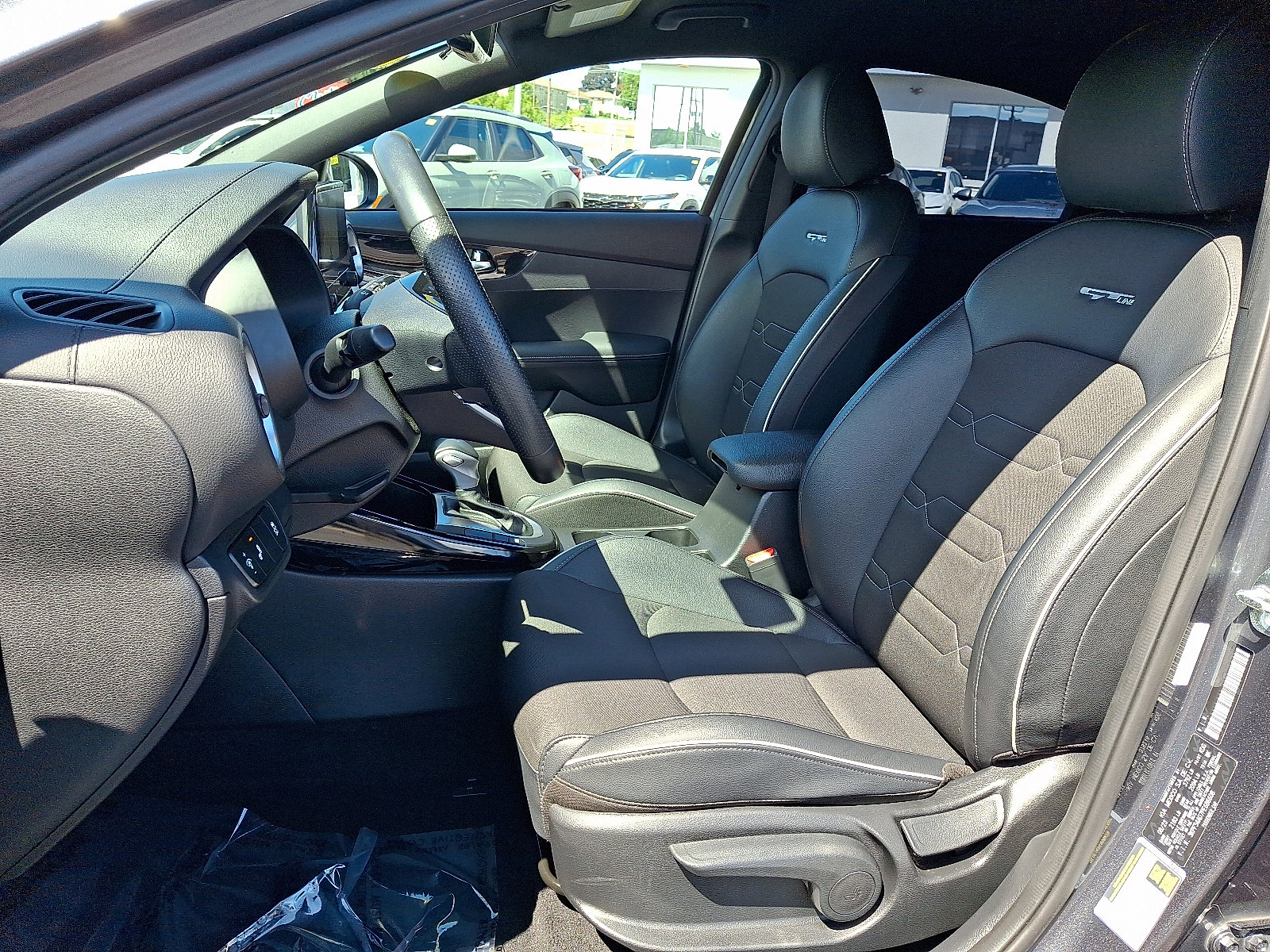 Used 2023 Kia Forte GT-Line w/ GT-Line Technology Package FWD image 14