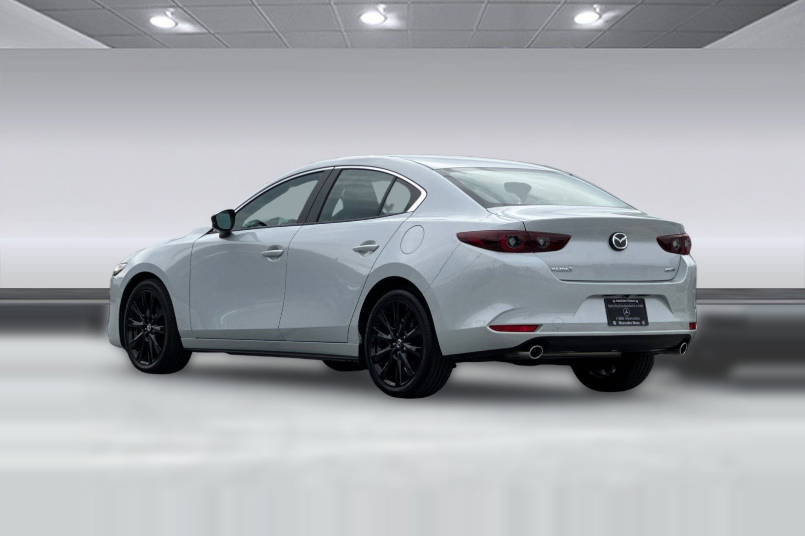 Used 2024 MAZDA MAZDA3 s image 3