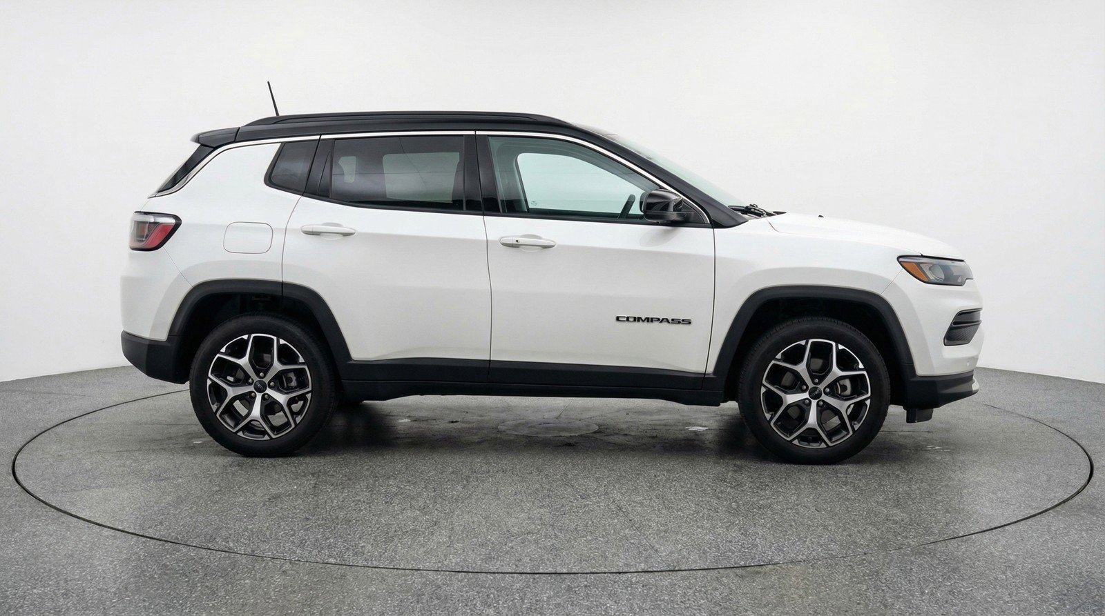 Used 2025 Jeep Compass Limited AWD/4WD image 11