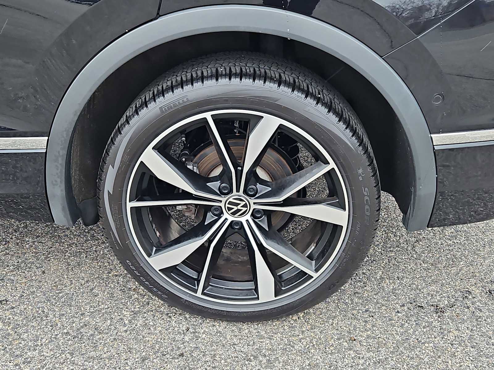 Certified 2023 Volkswagen Tiguan SEL R-Line AWD/4WD image 8
