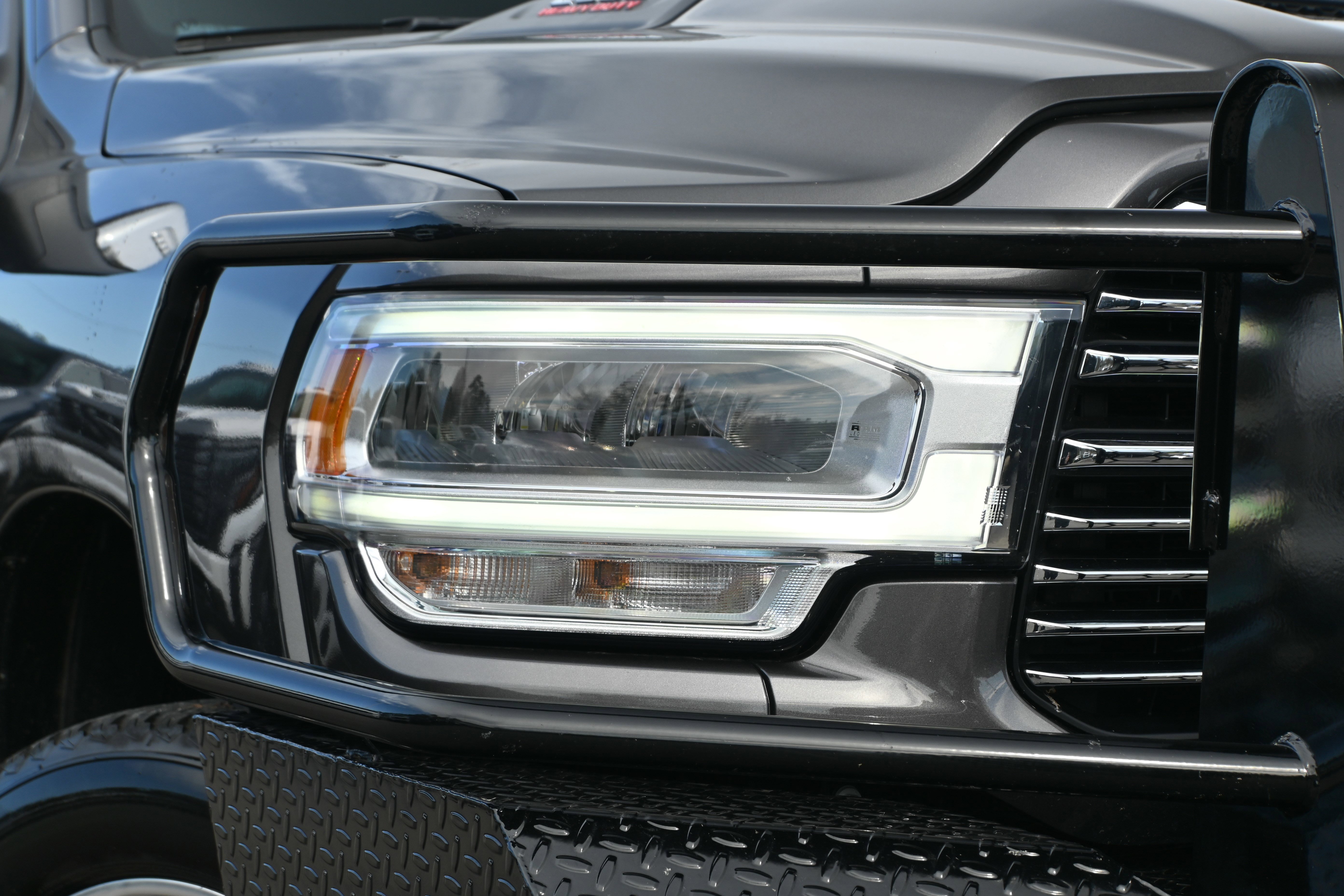 Used 2024 RAM 2500 Laramie w/ Sport Appearance Package image 27