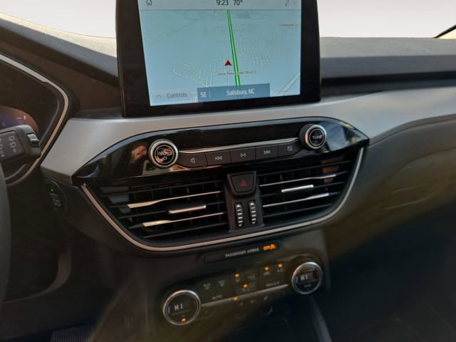 Used 2021 Ford Escape SEL w/ Technology Package FWD image 5
