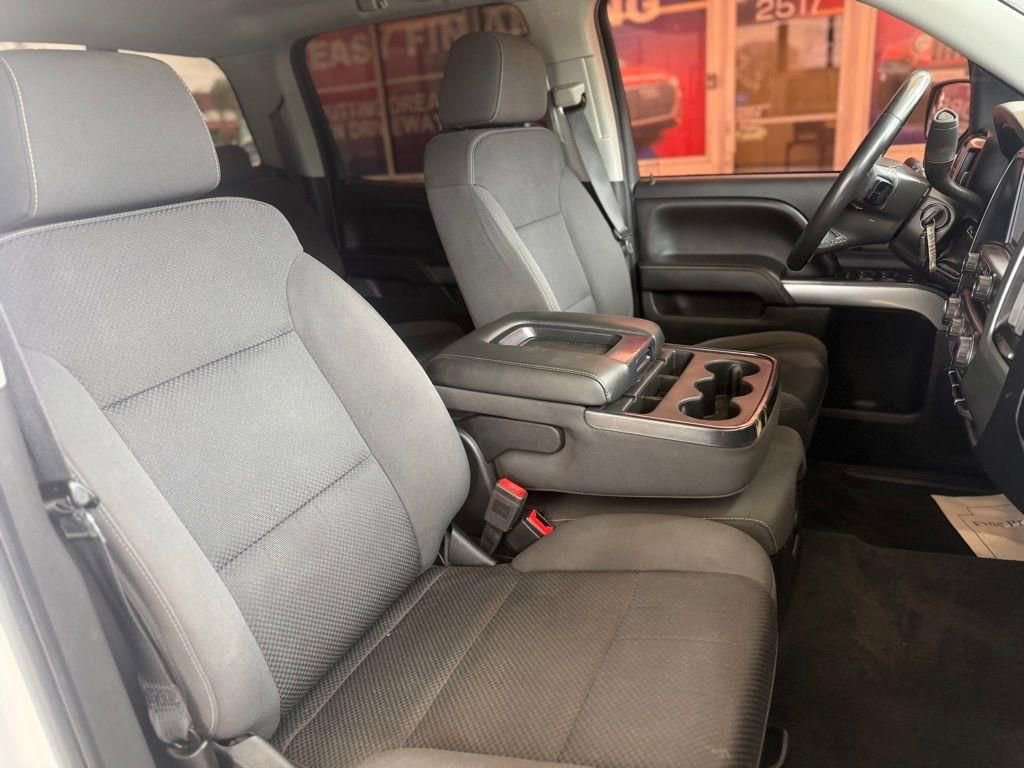 Used 2018 Chevrolet Silverado 1500 LT w/ Texas Edition RWD image 21