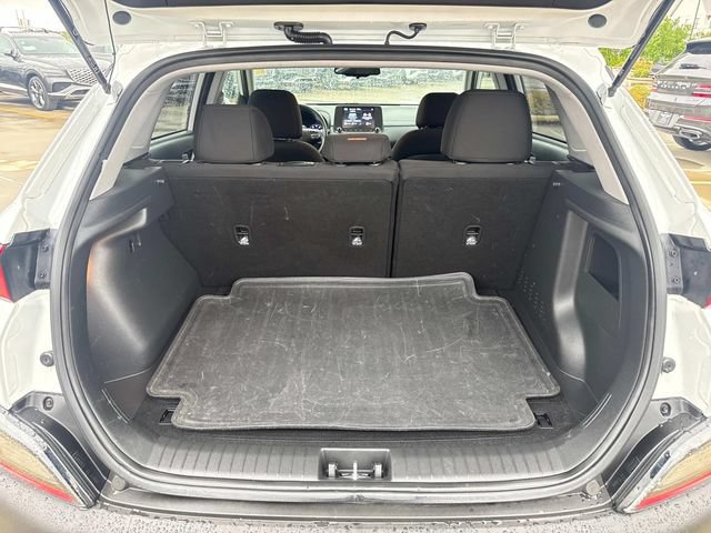 Used 2022 Hyundai Kona SEL w/ Convenience Package FWD image 12