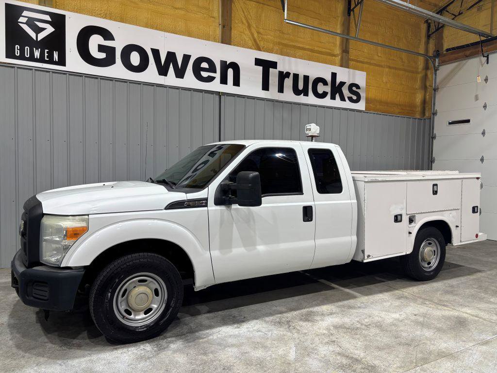 Used 2015 Ford F350 XL image 4