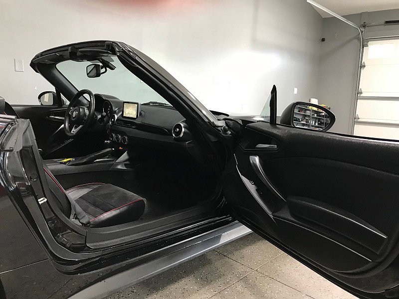 Used 2017 FIAT 124 Spider Abarth image 20
