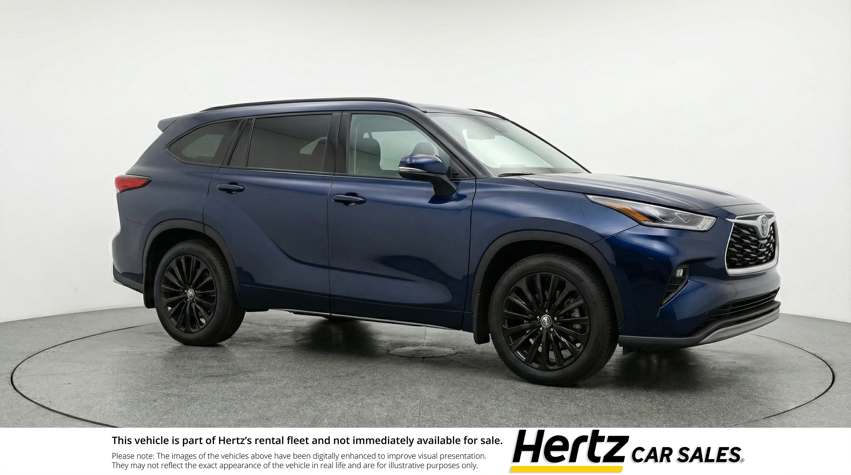 Used 2025 Toyota Highlander XSE image 1