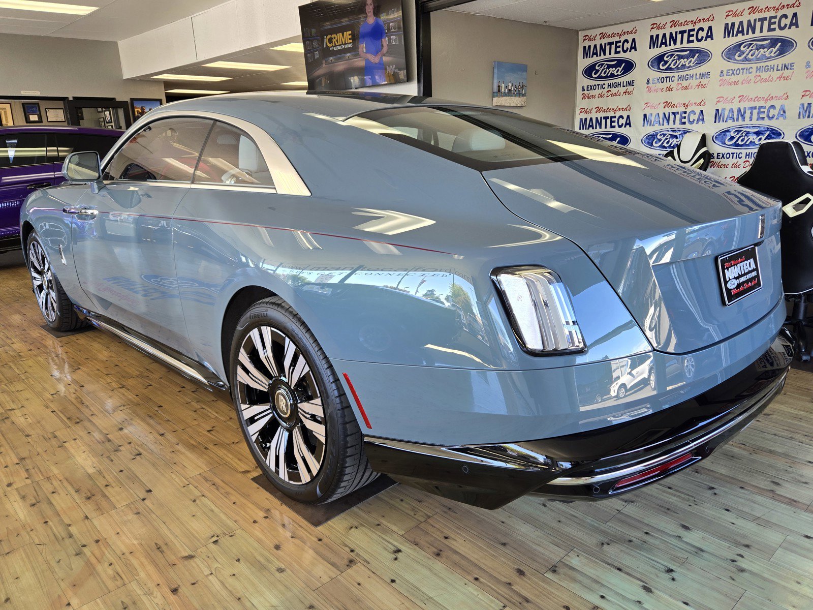 Used 2024 Rolls-Royce Spectre w/ Spectre Launch Package image 5