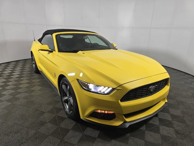 Used 2016 Ford Mustang Convertible w/ Equipment Group 051A image 3