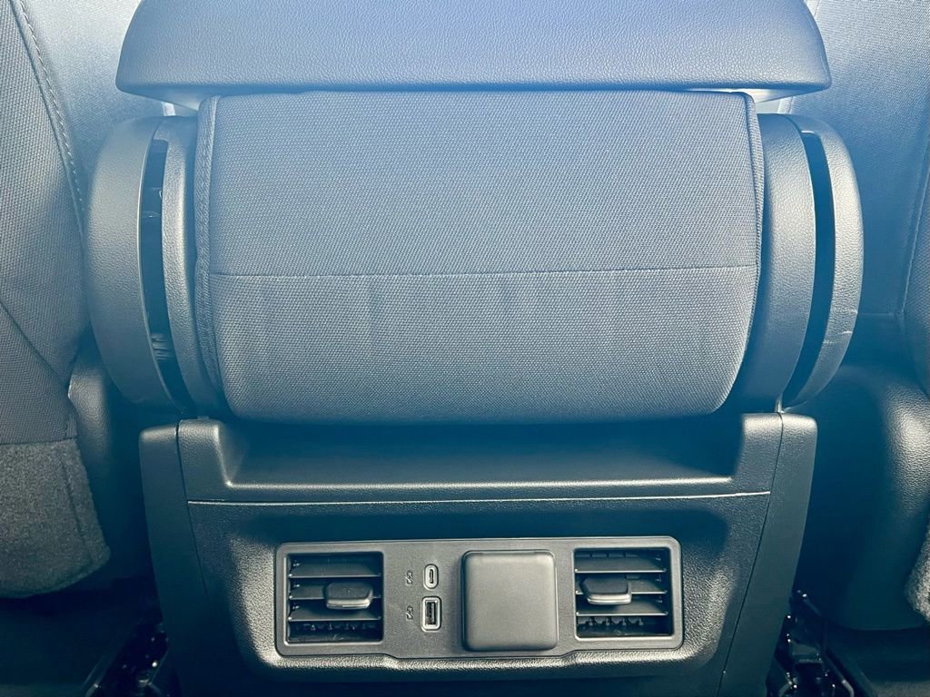 New 2026 GMC Sierra 1500 SLE image 21