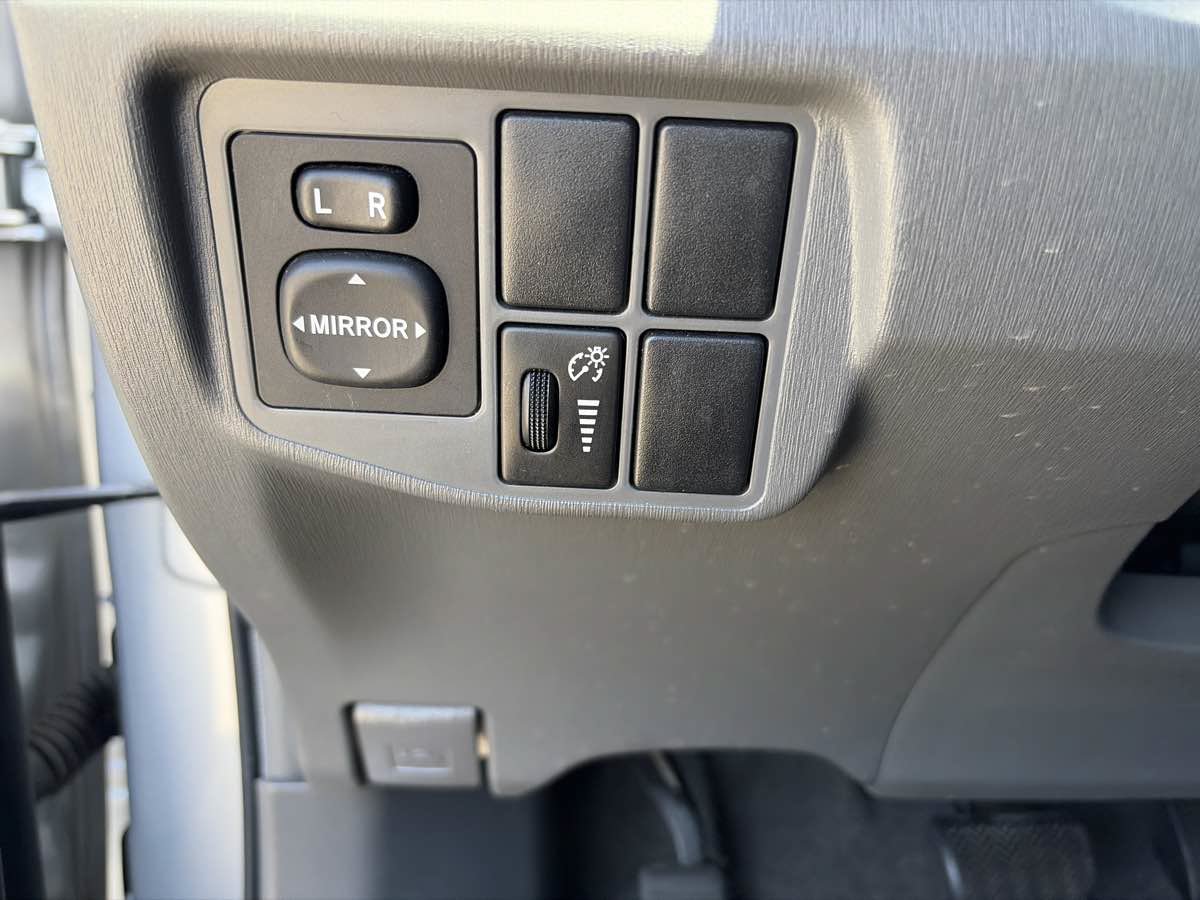 Used 2011 Toyota Prius Two FWD image 40