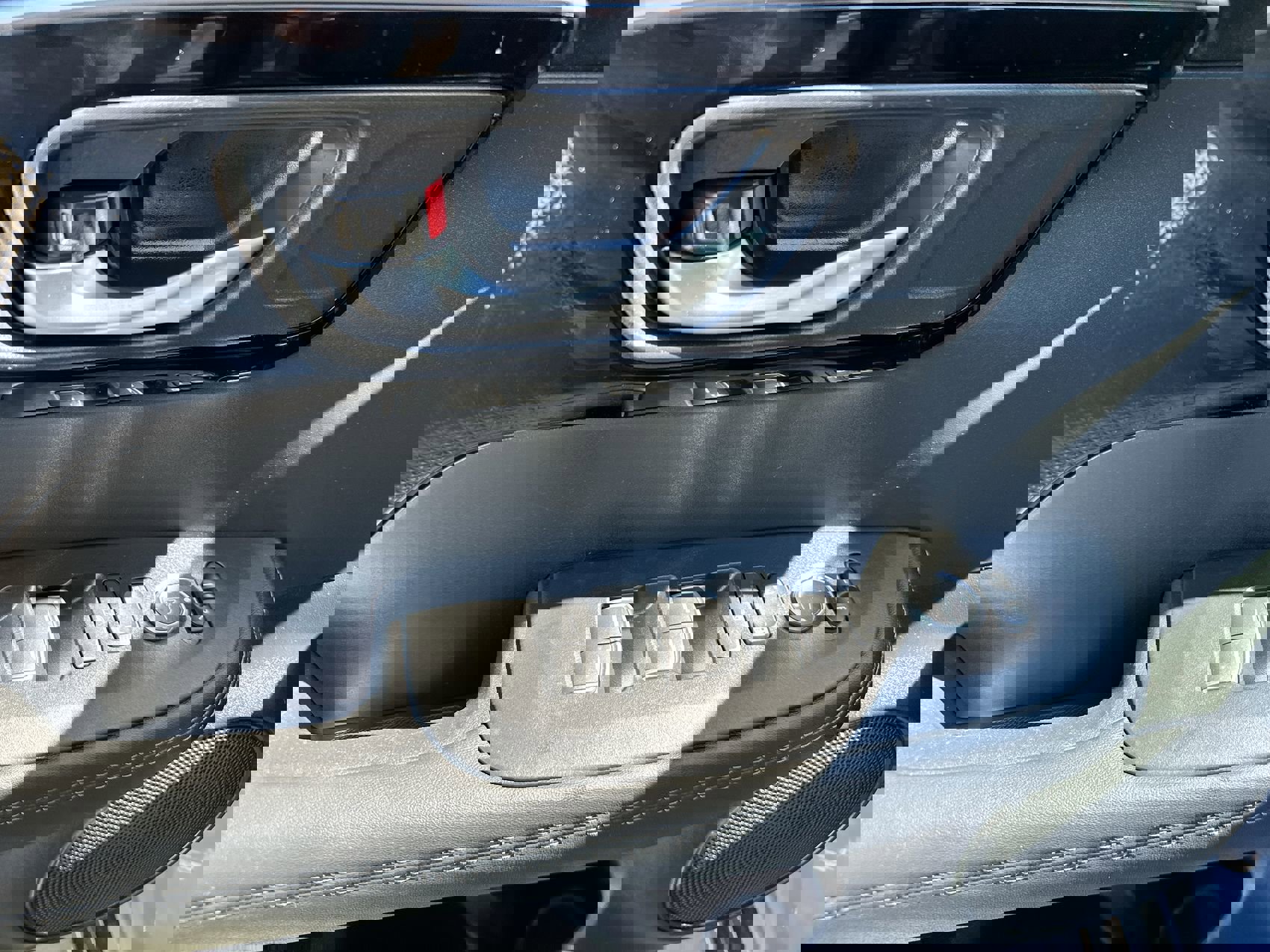 Used 2025 Acura ADX FWD image 13