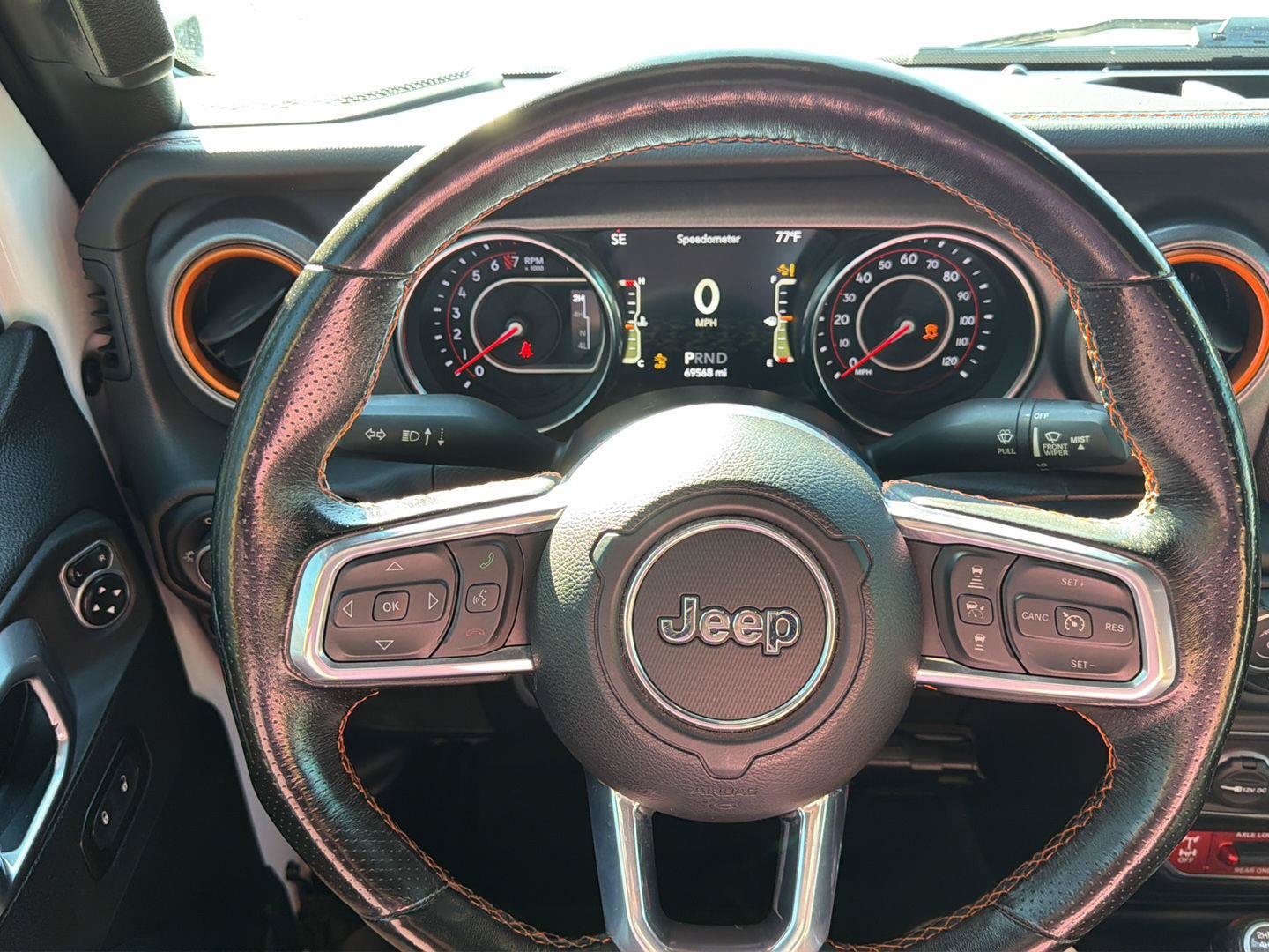 Used 2020 Jeep Gladiator Mojave AWD/4WD image 2